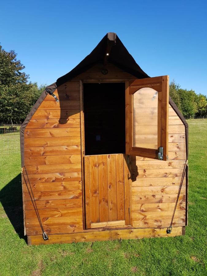 Suitehuts @ シルバーストーン エクステリア 写真