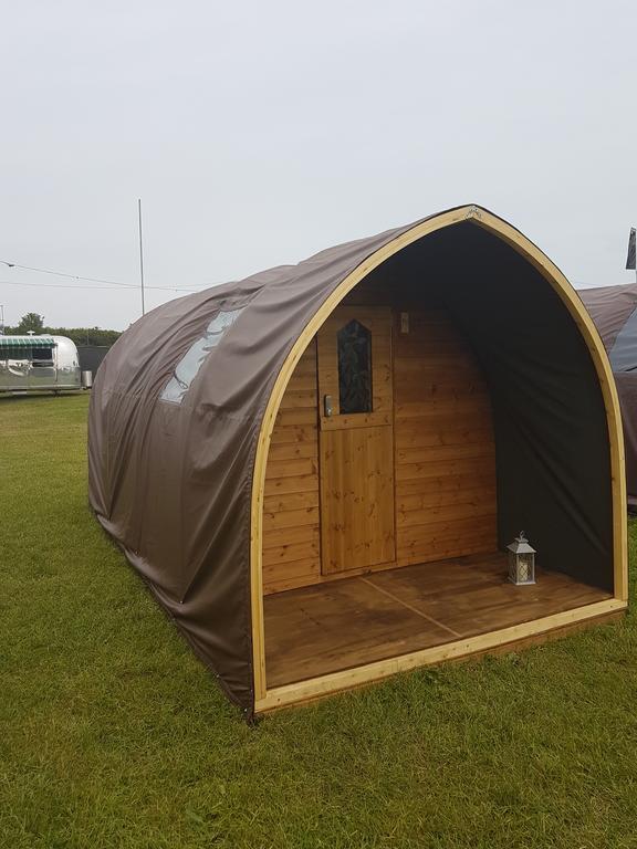 Suitehuts @ シルバーストーン エクステリア 写真