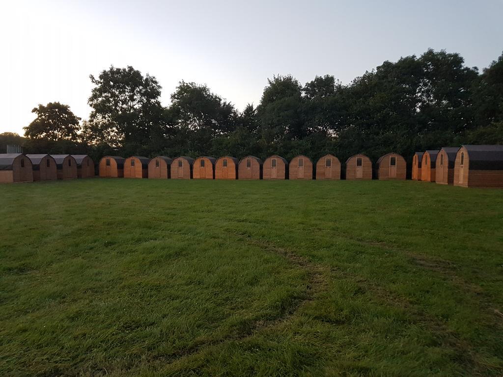 Suitehuts @ シルバーストーン エクステリア 写真